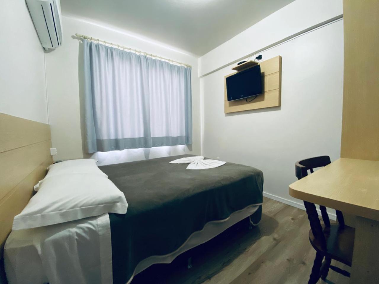 Hotel Paris Curitibanos Eksteriør billede